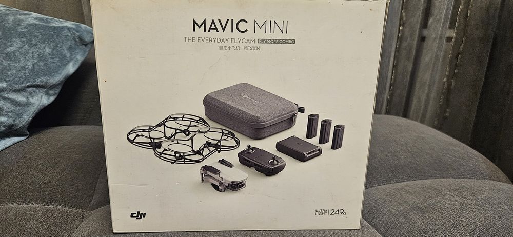 Дрон DJI Mavic mini combo