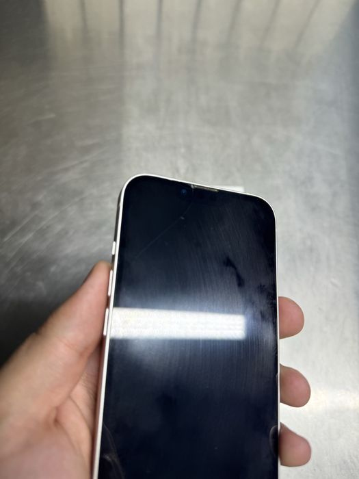 iPhone 13 128gb.