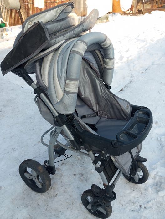 Продам детскую коляску