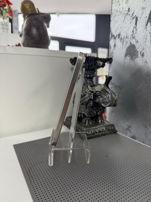 Vand iphone 15 pro max de 256 gb