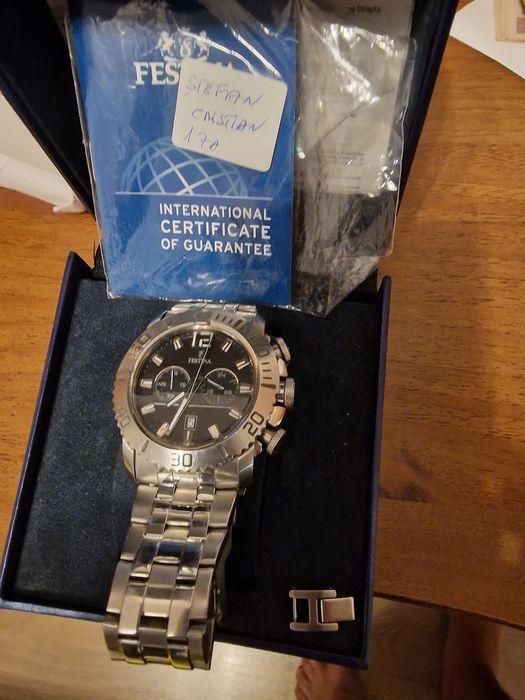 Vand schimb ceas festina original. Barbatesc mare