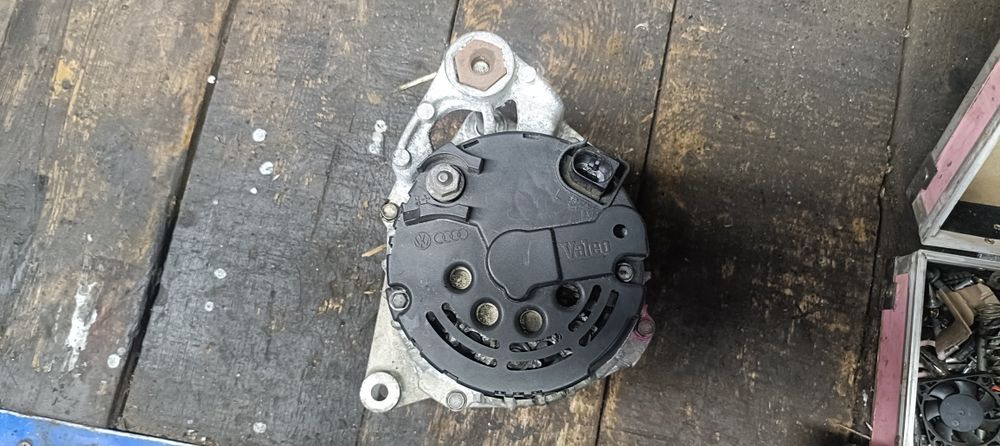 Генератор пассат б 5