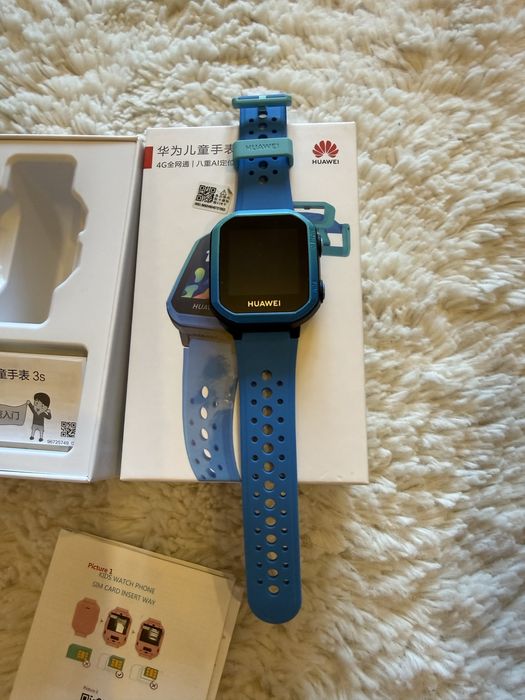 Часы детские . Со слотом для сим карты .