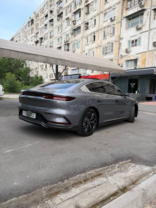 Byd Han Dual motor. Full. Tozza