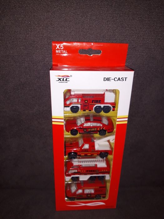 Продам детские игрушки для мальчиков и девочек