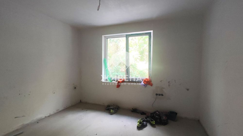 Продава се Тристаен апартамент в Варна, Базар Левски - 83 кв.м за 2509 €/кв.м - Снимка #6