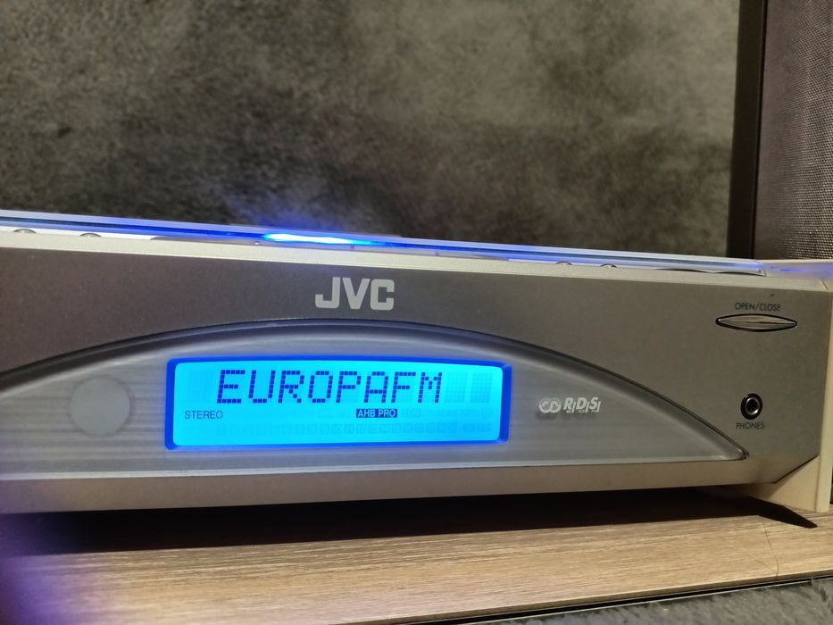 Minisistem audio JVC