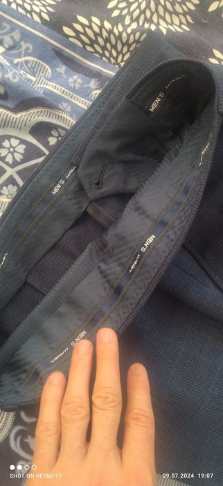 Костюм классический 46 размер