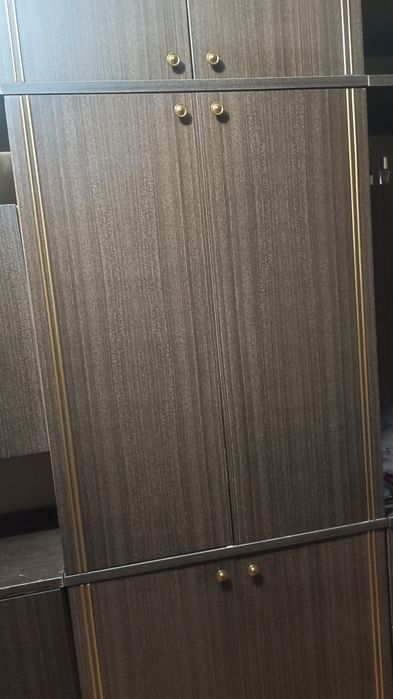 Отдам советую стенку