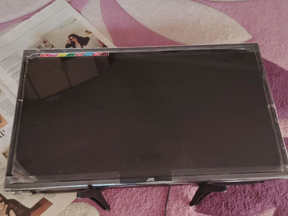Телевизор JVC срочно продам