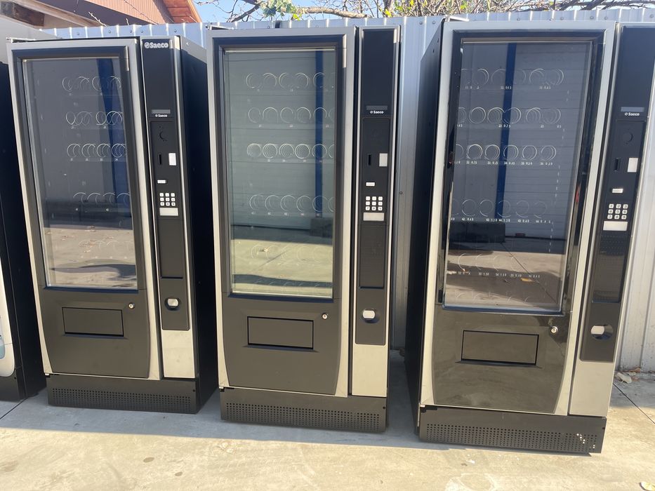 Automate vendomat vitrine snak&sucuri echipate complet garantie 6 luni