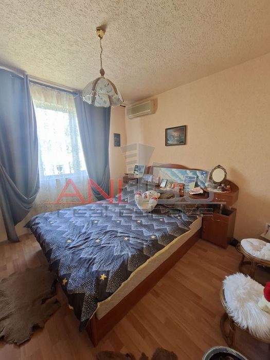 Продава се Тристаен апартамент в Варна, Възраждане 2 - 92 кв.м за 1081 €/кв.м - Снимка #4