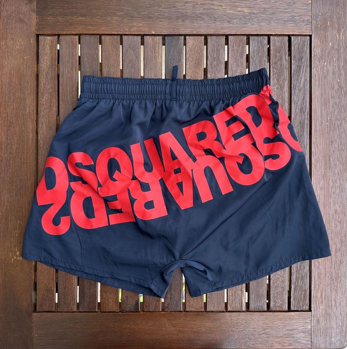 Мъжки плувни шорти DSQUARED2 - размер S, отлично състояние