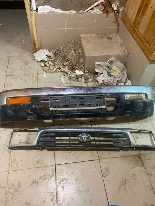 Продам бампер и решетка радиатора