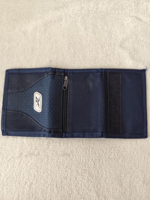 Portofele in stare buna