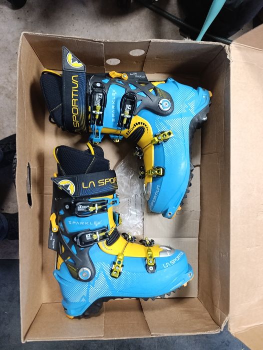 Clăpari tură La Sportiva SPARKLE