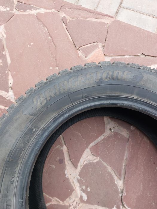 Продам б/у шины        .