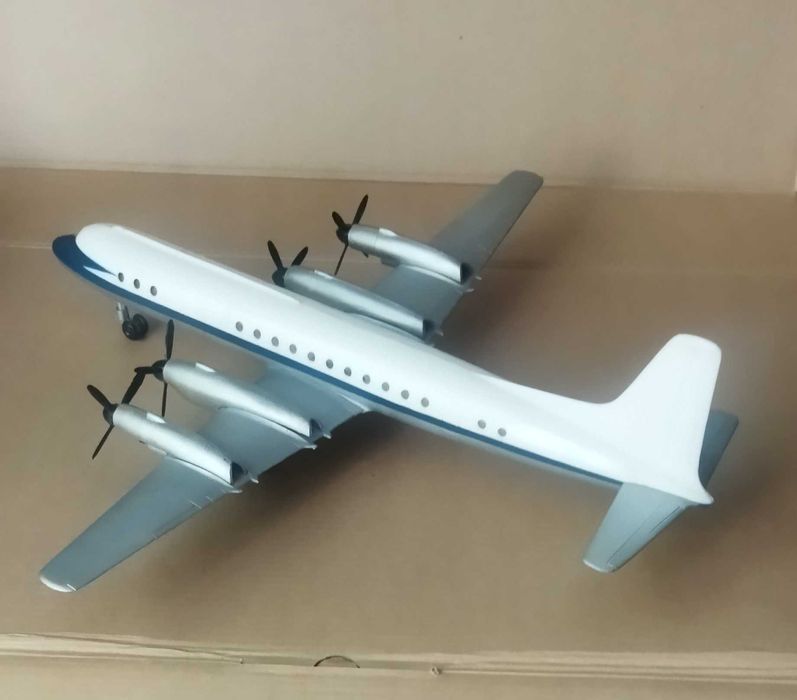 модель самолёта ИЛ-18 KVZ Plasticart ГДР СССР 1962 МЕГАРАРИТЕТ!