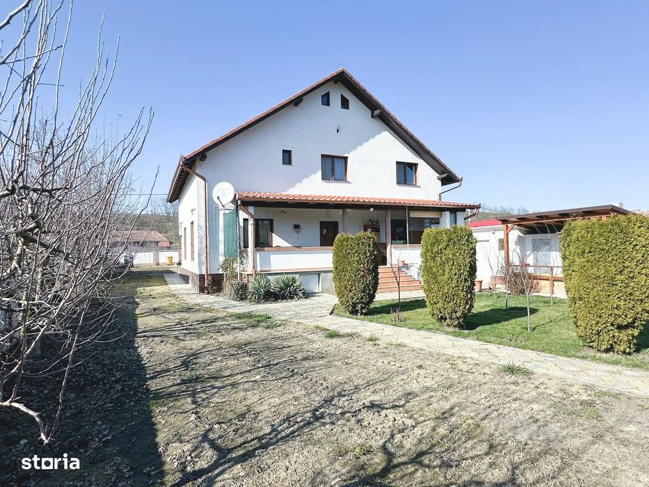 Casă DE VÂNZARE în Cucerdea