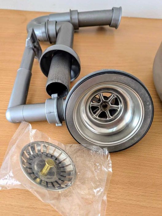 Италианска кръгла мивка 44х20 и смесител