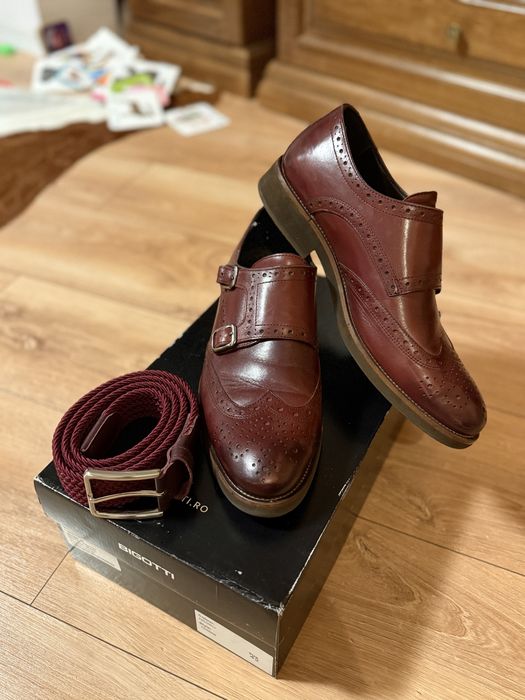 Pantofi Bigotti nr. 43 si curea la culoare