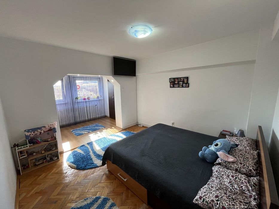 De vânzare apartament cu 3 camere