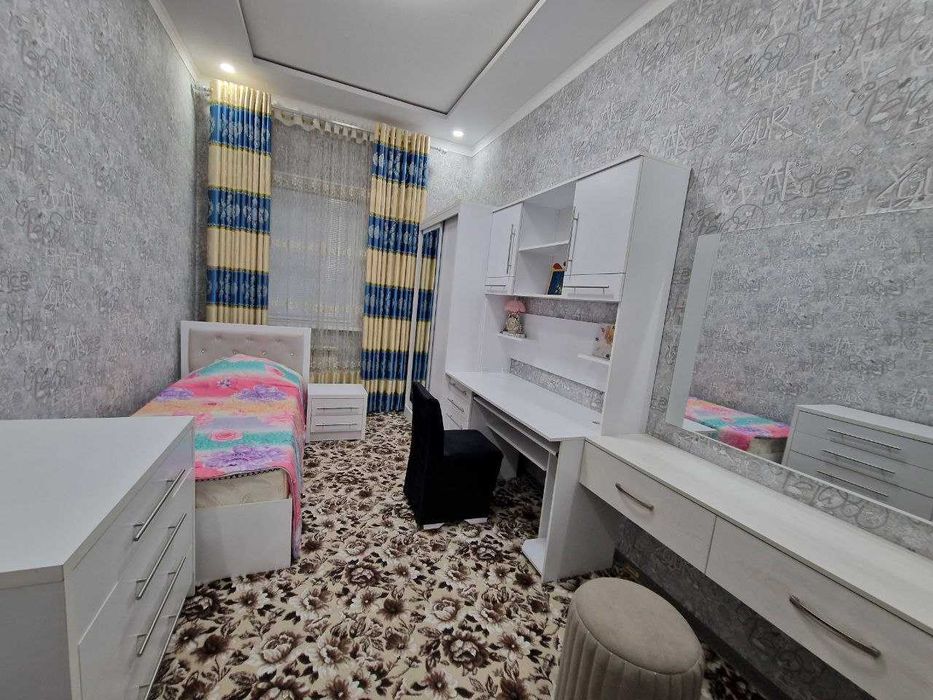 Фрунзиски Часпик супермакет 4хонали квартира ижарага берилади.ID: 1873