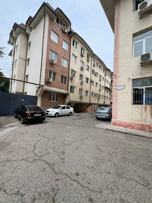Продается 2 ком квартир в метро БИЙ
