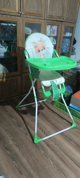 Десткий стол.        Стол десткий