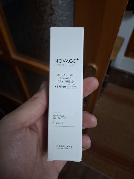 Oriflame Novage+ Proceuticals Ultra Light UV-Age Day Shield SPF 50