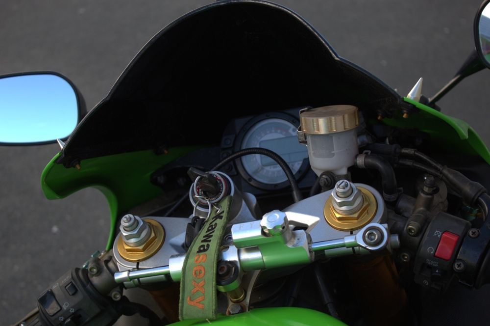 Kawasaki ninja zx 6 r