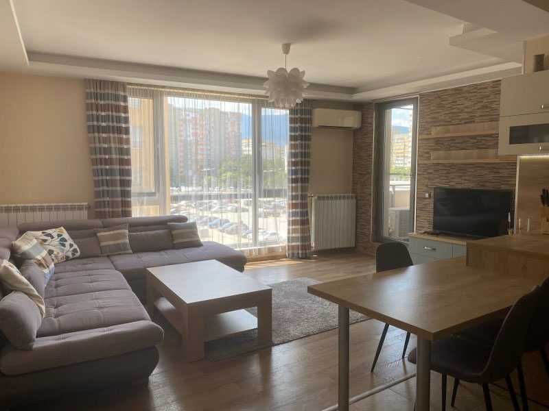 Дава се под наем Тристаен апартамент в София, Младост 3 - 110 кв.м за 930 € - Снимка #2