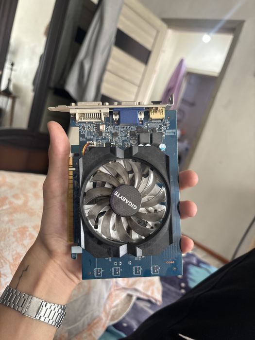 Видеокарта GT730 2gb gddr5