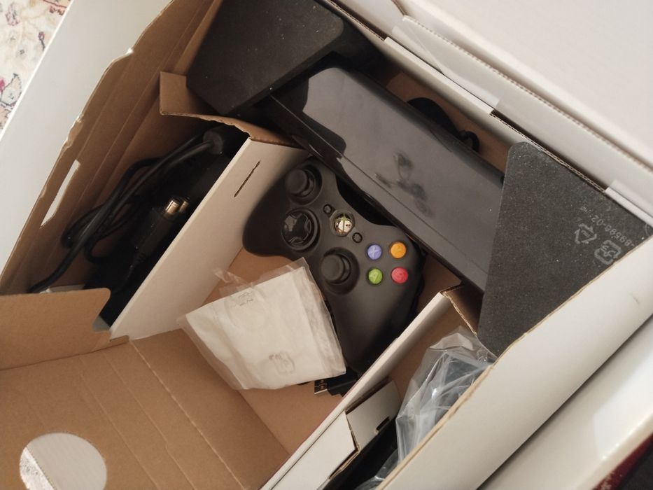 Продам Xbox  сост новый