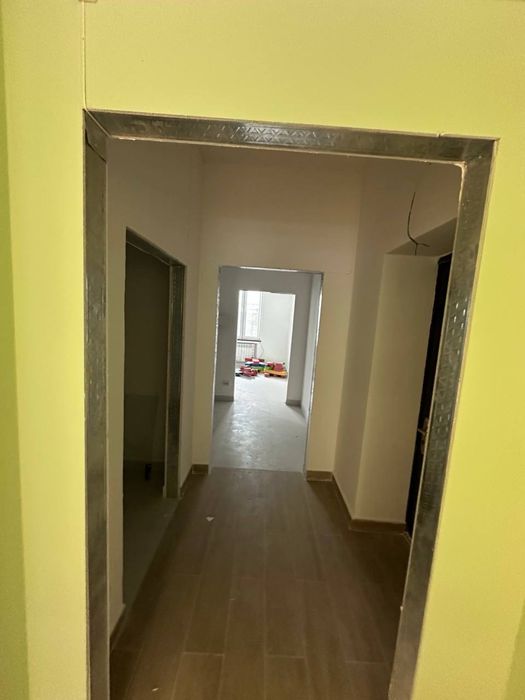 Продаётся нежилое помещения выгодная инвестиция 1 линия вдоль дороги