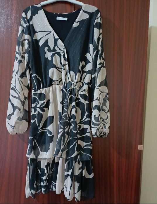 Vănd rocchie damă, mărimea 42, nouă , made Italia, preț 140 lei.