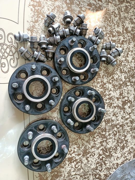 Продам проставка 4шт