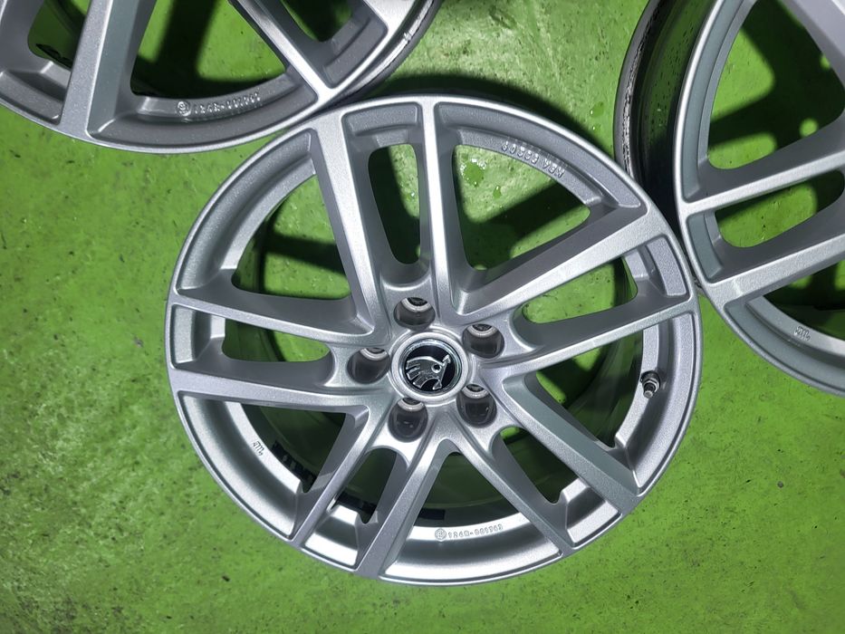 17 5x112 Skoda лети джанти 5х112 шкода