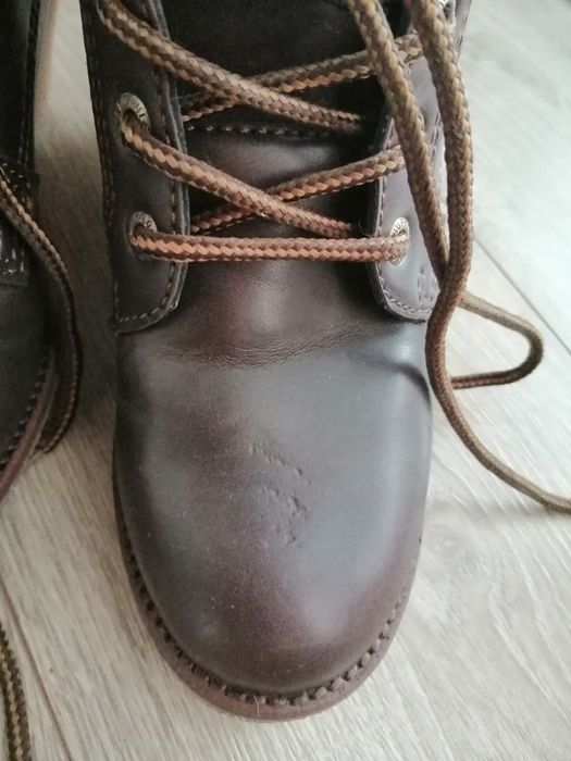 Продавам дамски боти