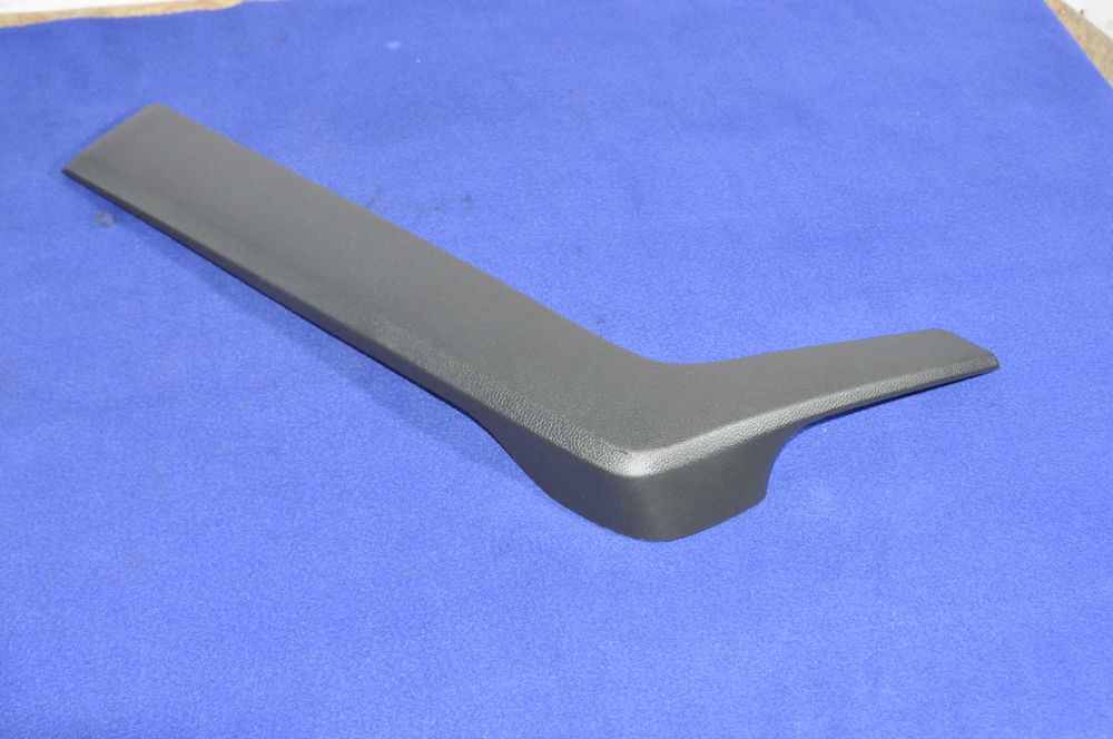 Накладка двери Toyota Rav4