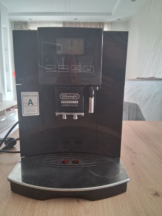 Кафе Автомат-Delonghi Perfecta