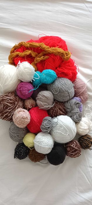 Нови кълбета прежда