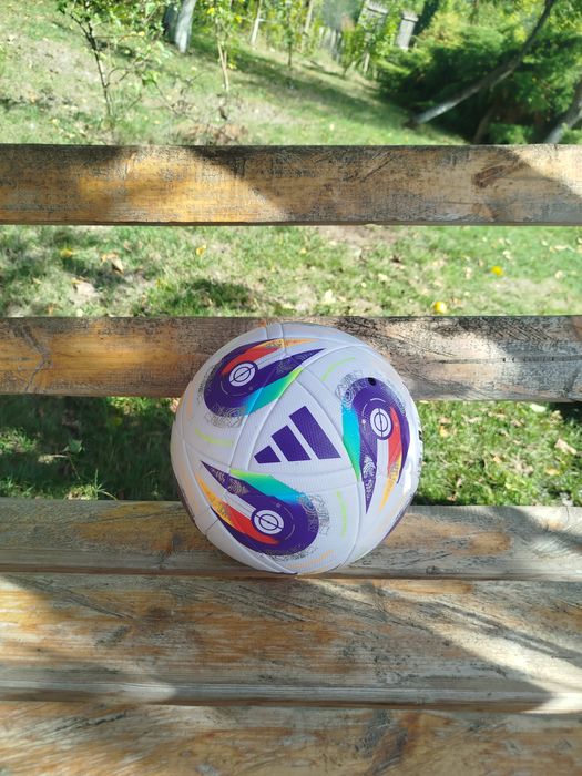 Mingea Adidas officiala