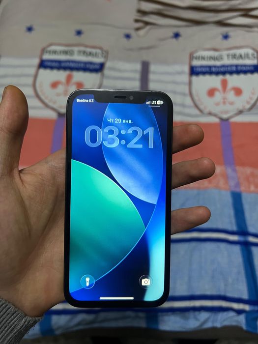 Айфон 12 про қара свет