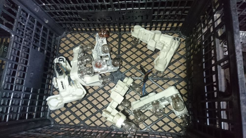 Бмв Стоп стопове трети стоп държачи крушки дасунги bmw държач заден **