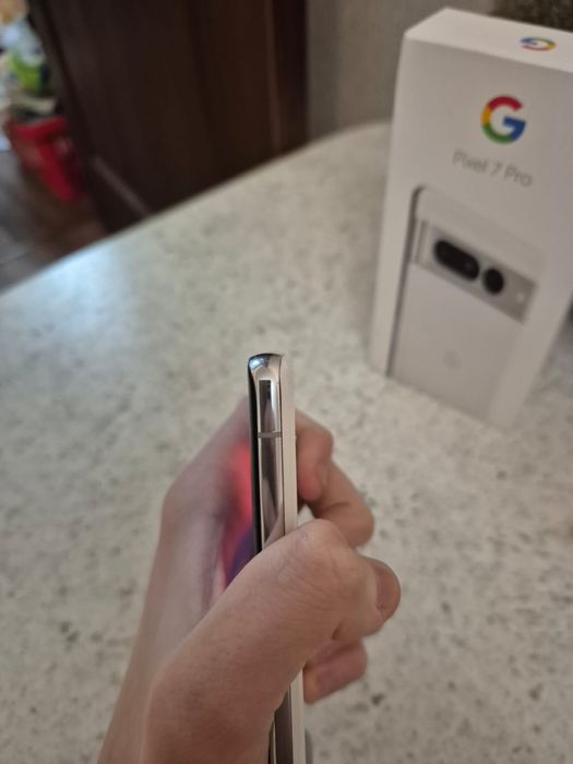 Google pixel 7 Pro 128  ГБ белый цвет