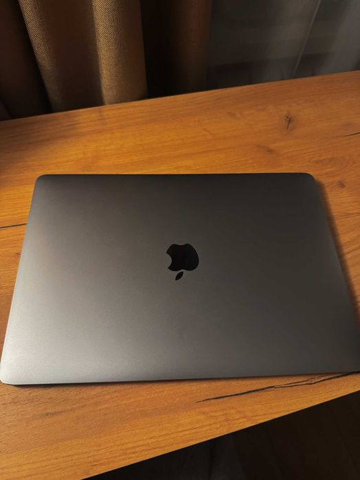 Macbook M1 / 2020г. / 16gb