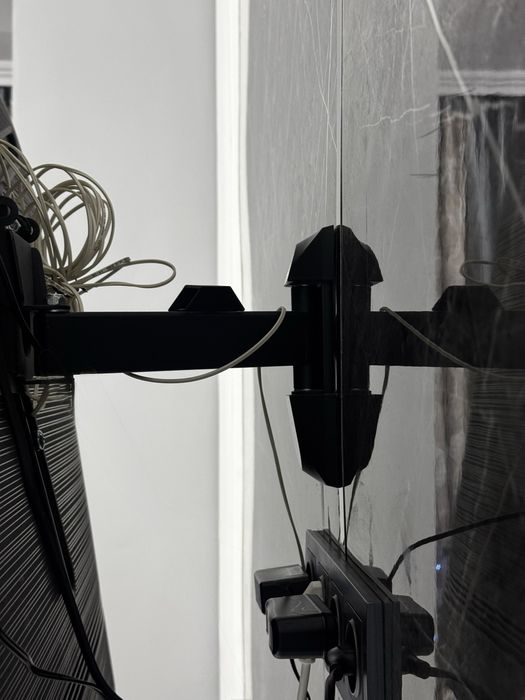 Продам телевизор лэд самсунг