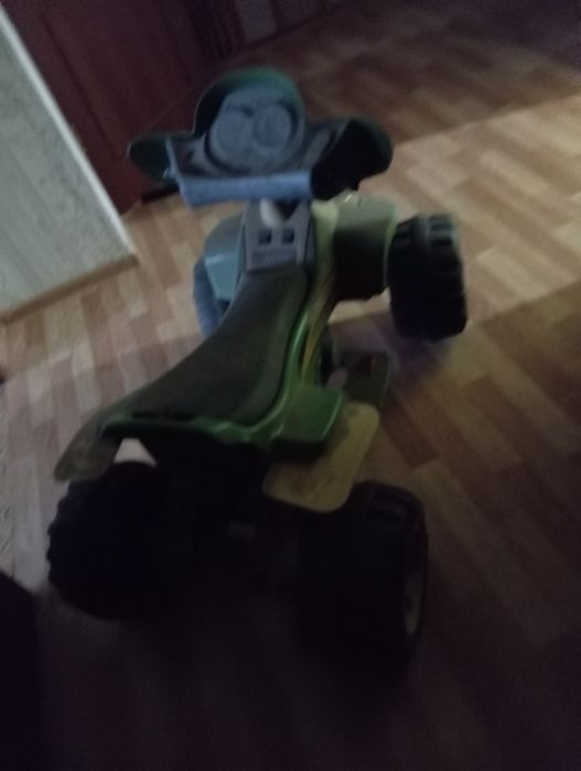 Продам детский машину