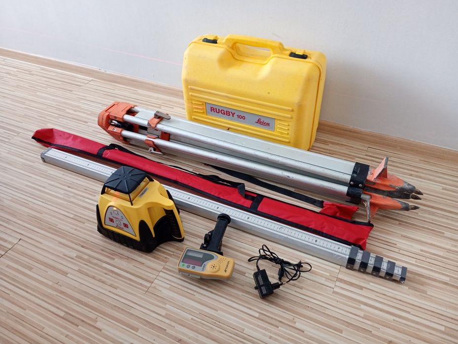 Nivelă laser rotativă Leica Rugby